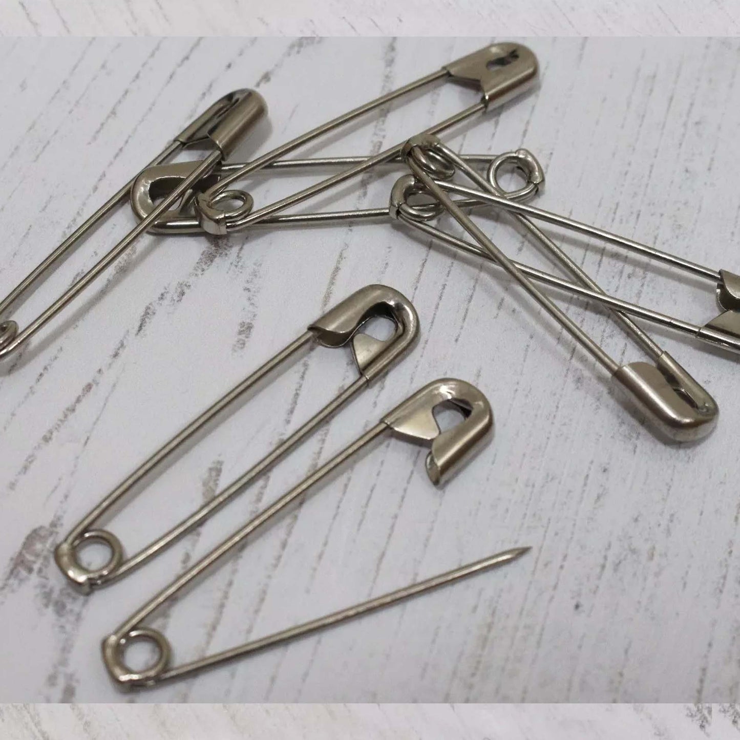 Quilter's Guarded Coil Safety Pins