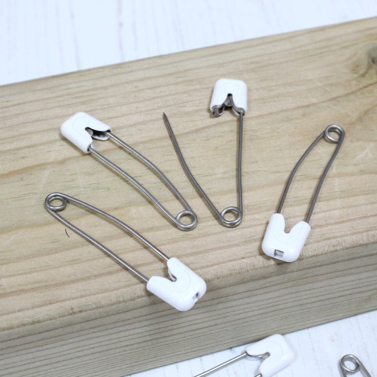 Plastic Cap Nappy Pins